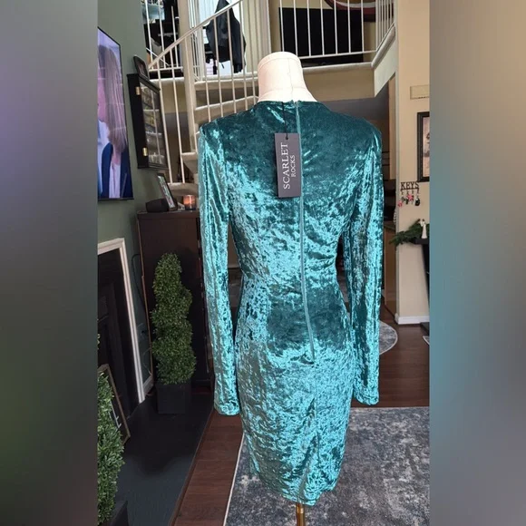ASOS Emerald Green Velvet Dress- Brand New! - Picture 8 of 11